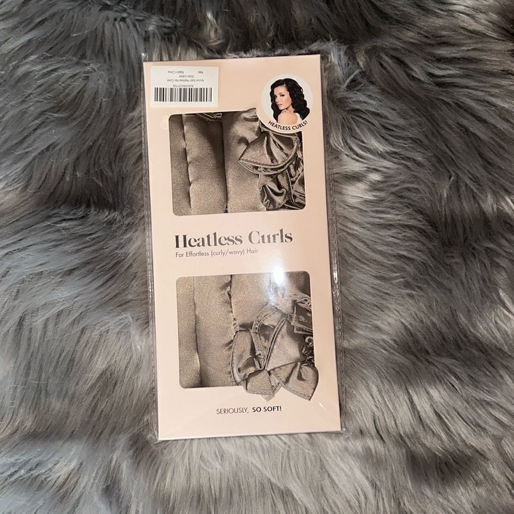 Heatless curlers. Brand new. vegan satin